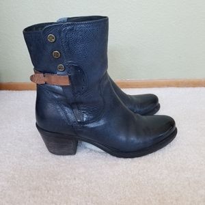 Clarks Navy Blue Leather Boots